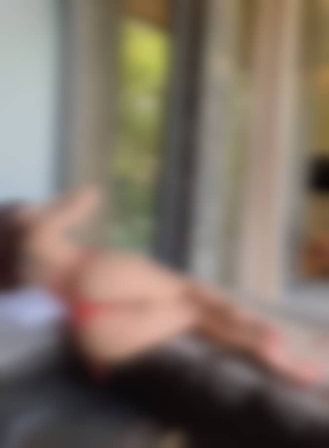 【微密圈】洁己-自己看湿了[18P-47MB]