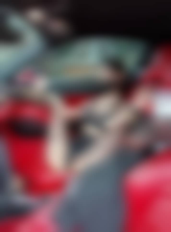 【微密圈】脸红Dearie-动车上的女[69P-276MB]