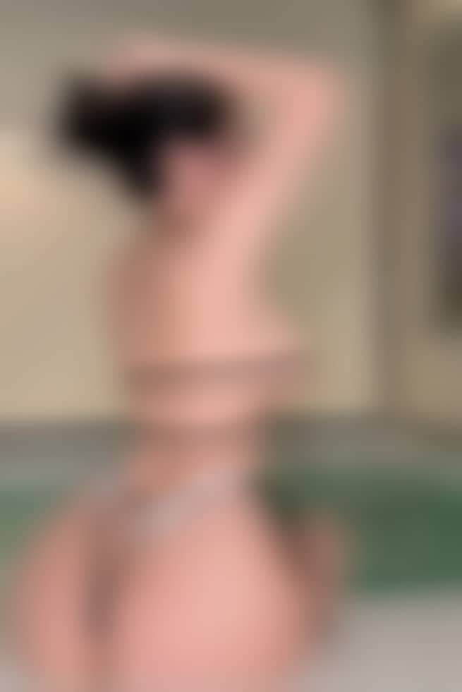 【微密圈】120斤的小王同学1.14套图 [41P1V-505MB]