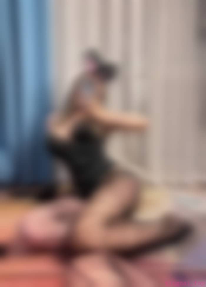 【微密圈】miko多肉大白兔-撕袜现场[28P7V-502MB]