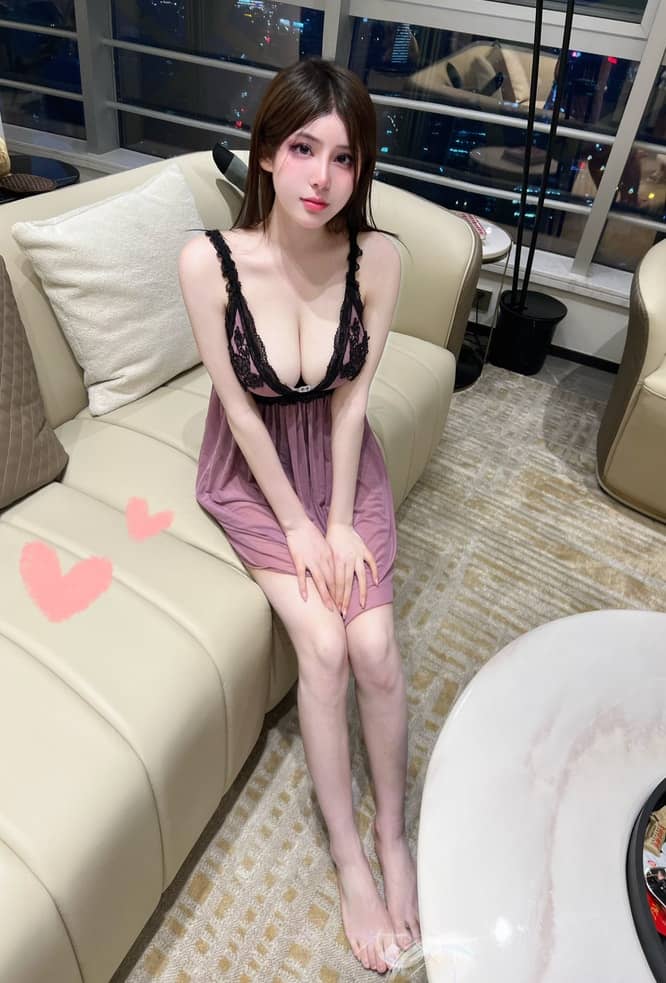 【微密圈】奔跑的晶螺儿-紫色睡衣 [26P1V-181MB]