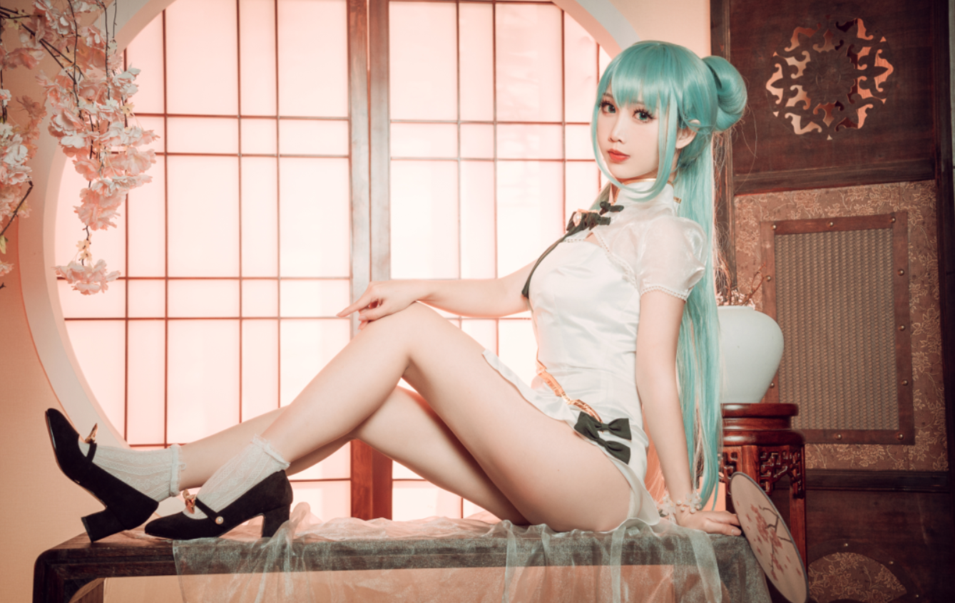 面饼仙儿-初音旗袍[28P/508MB]