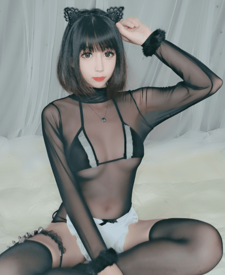 小酥酱-黑猫[40P/1V/117MB]