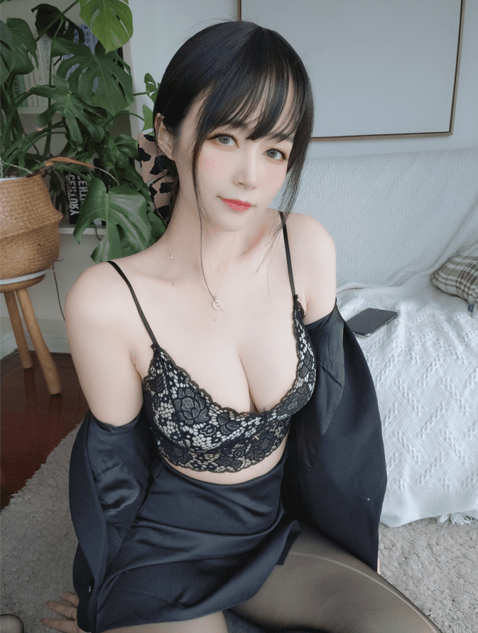 白银81-酒后女秘书 自撮り Vol.49 (動画入り)[70P2V609MB]