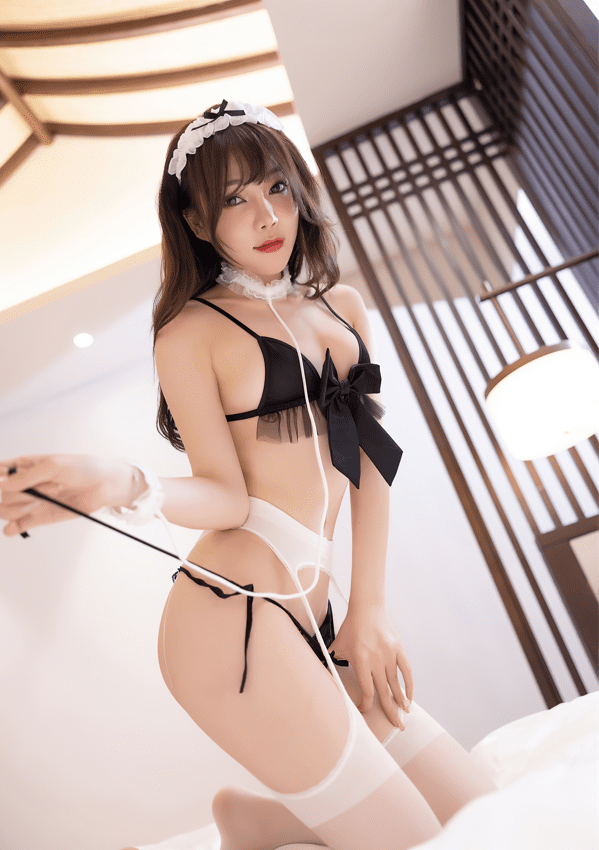 [XiuRen秀人网] 2021.07.08 No.3643 芝芝Booty 女仆主题系列写真套图[101+1P 755M]