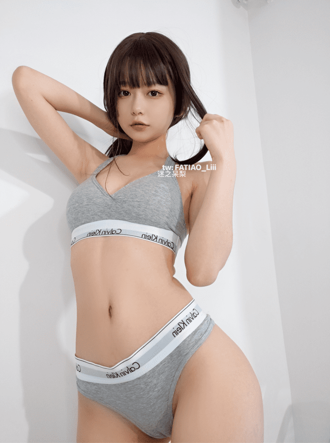 迷之呆梨(发条少女)–お尻の日 运动内衣 [29P1V-134MB]