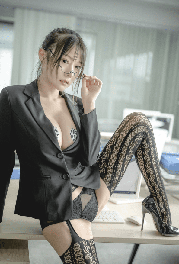 香草喵露露 – NO.025 黑色西装 [62P2V1.26G]