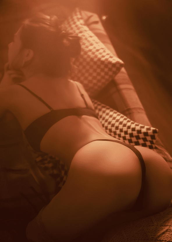 [XiuRen秀人网] 2021.12.20 No.4357 尹甜甜 古典油画风 [60+1P 742M]