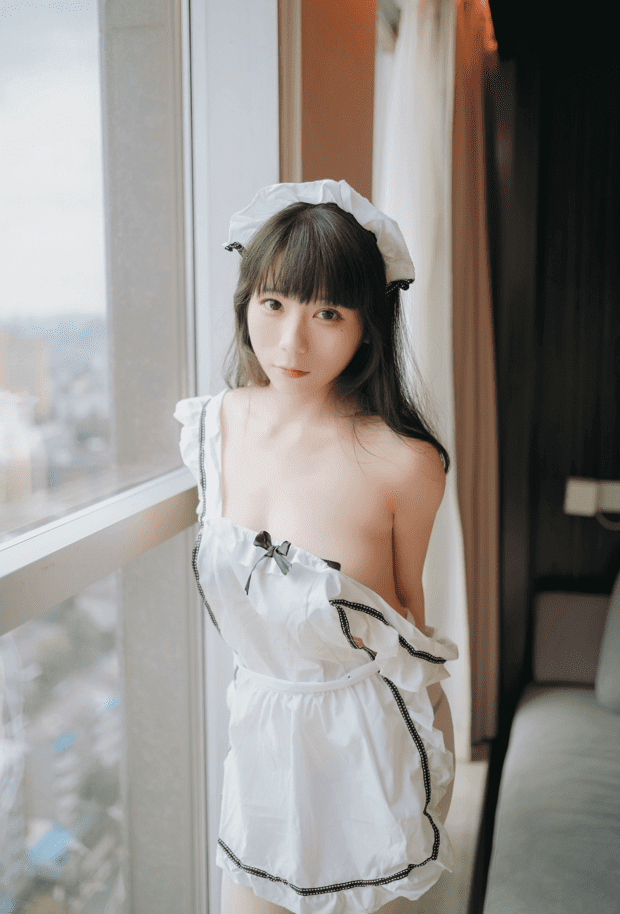 usejan蓝蓝 – NO.10 小厨娘 [46P-134MB]