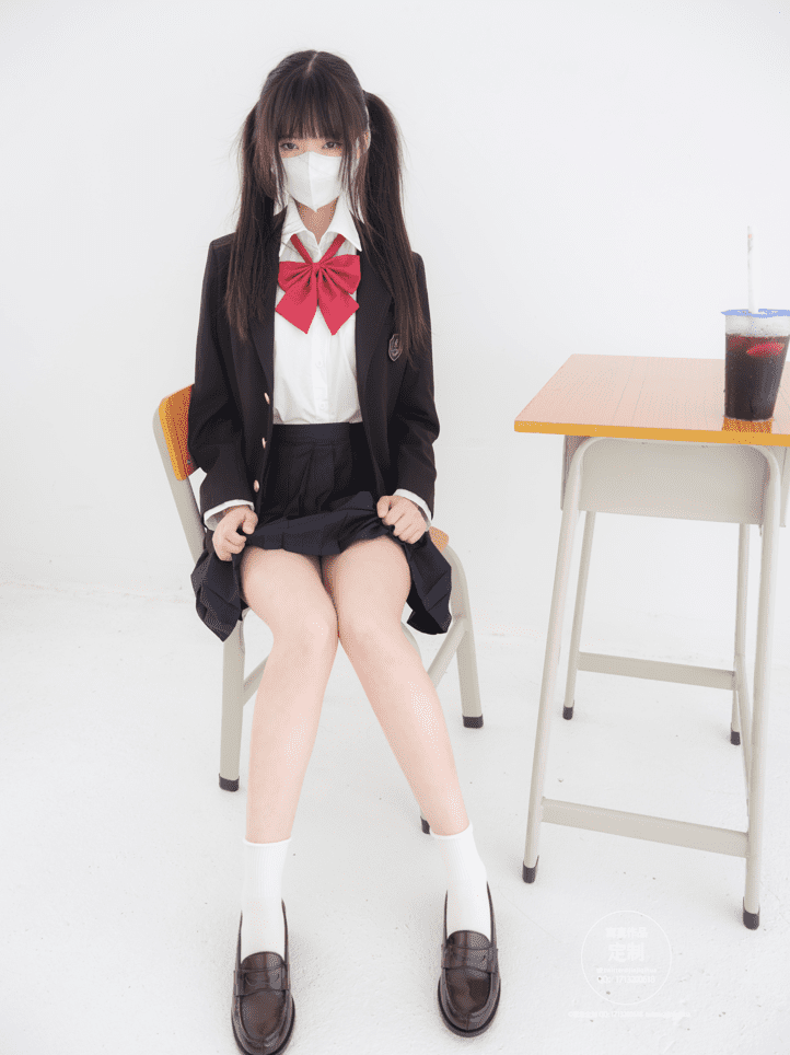 「紧急企划」EX-006 见希w 西式jk 白丝 [75P1V-4.04GB]