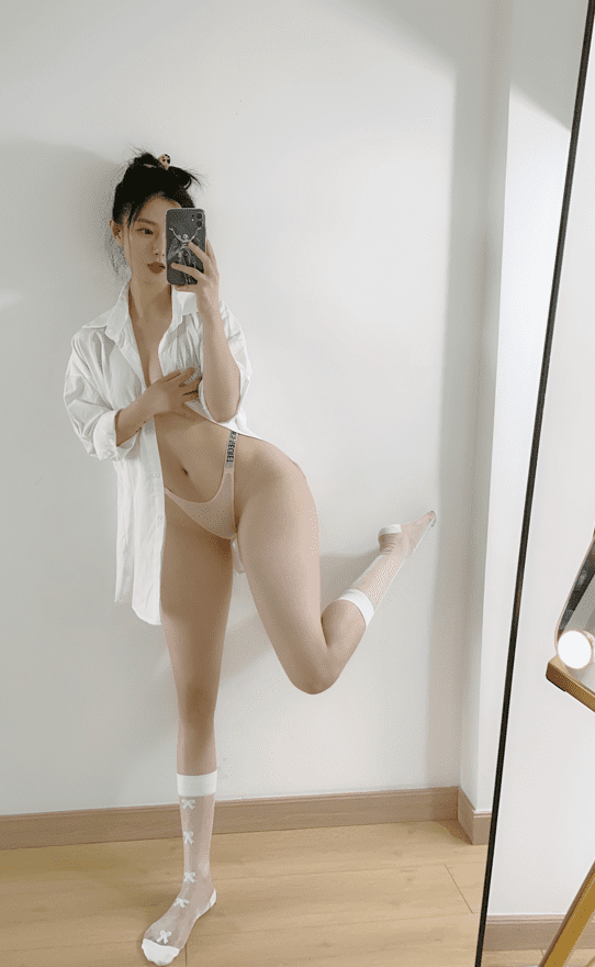 【微密圈】俏妞QiaoniuTT最新合集[1188P51V-2.88G]