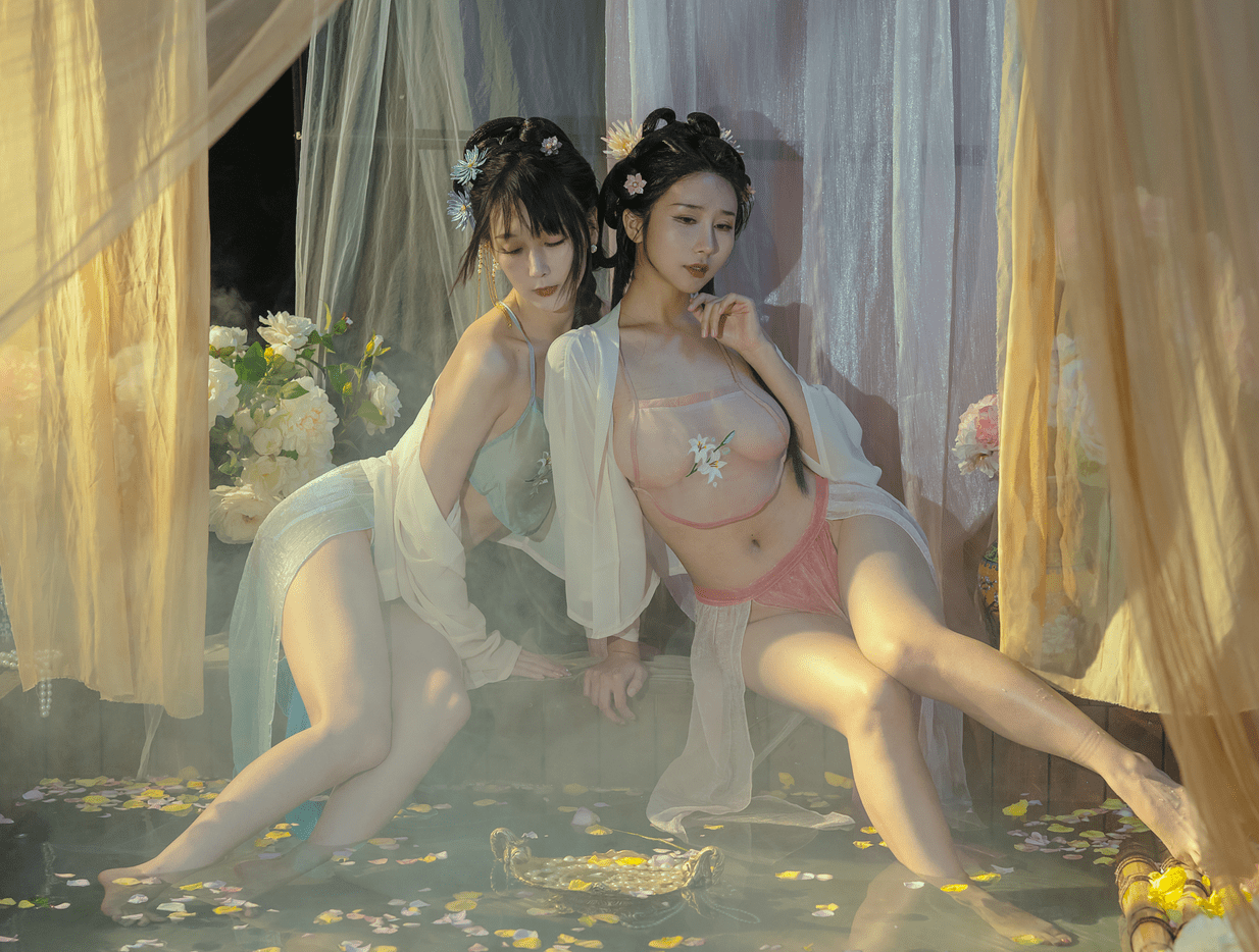 云溪溪 – NO.24 奶桃 水池 [42P1V-1.38GB]