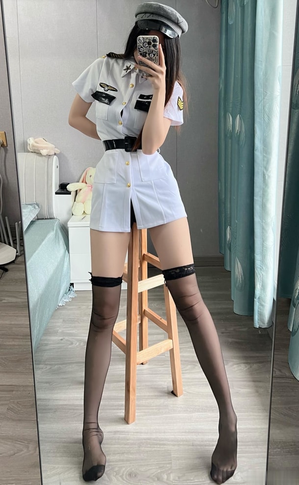 【微密圈】刘雅萌-御姐性感[32P-77MB]