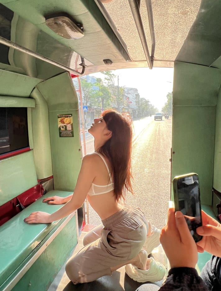 【微密圈】就是阿朱啊-tutu车 [9P1V-32MB]