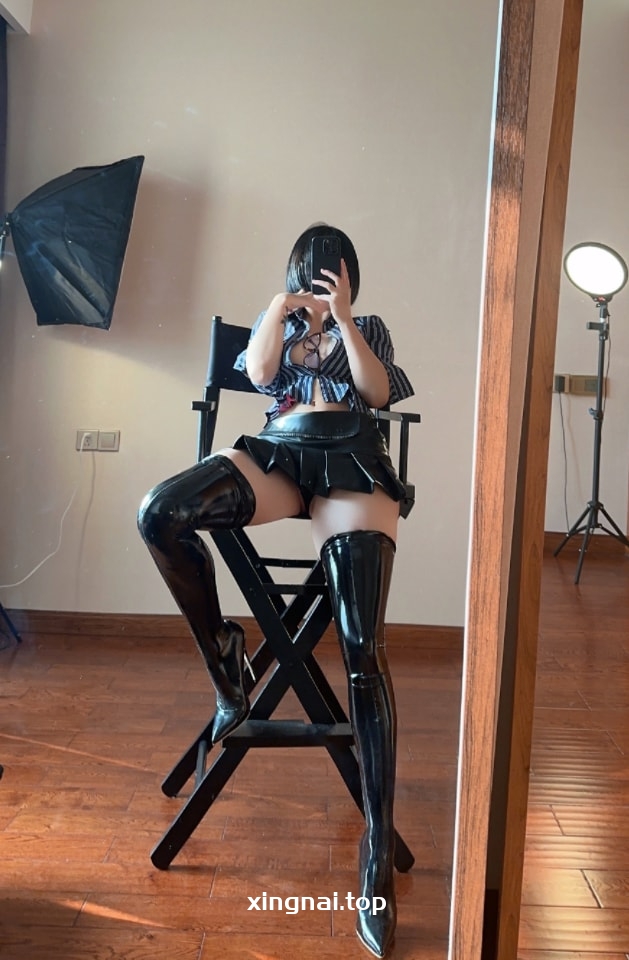 【微-密】俏妞qiaoniuTT-战神皮靴[16P-62M]