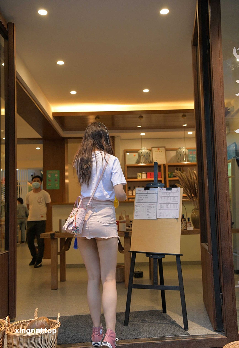 [街拍]404.粉色牛仔裙小妹[图片/视频/22.08G][补]