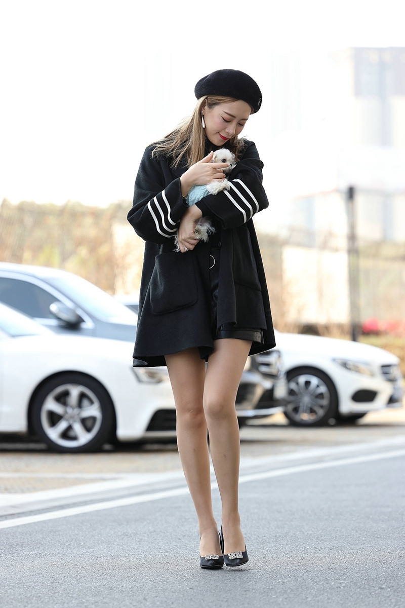 [街拍]298.王曼妮丝袜系列-擦肩而过[视频/图片/8.53GB]