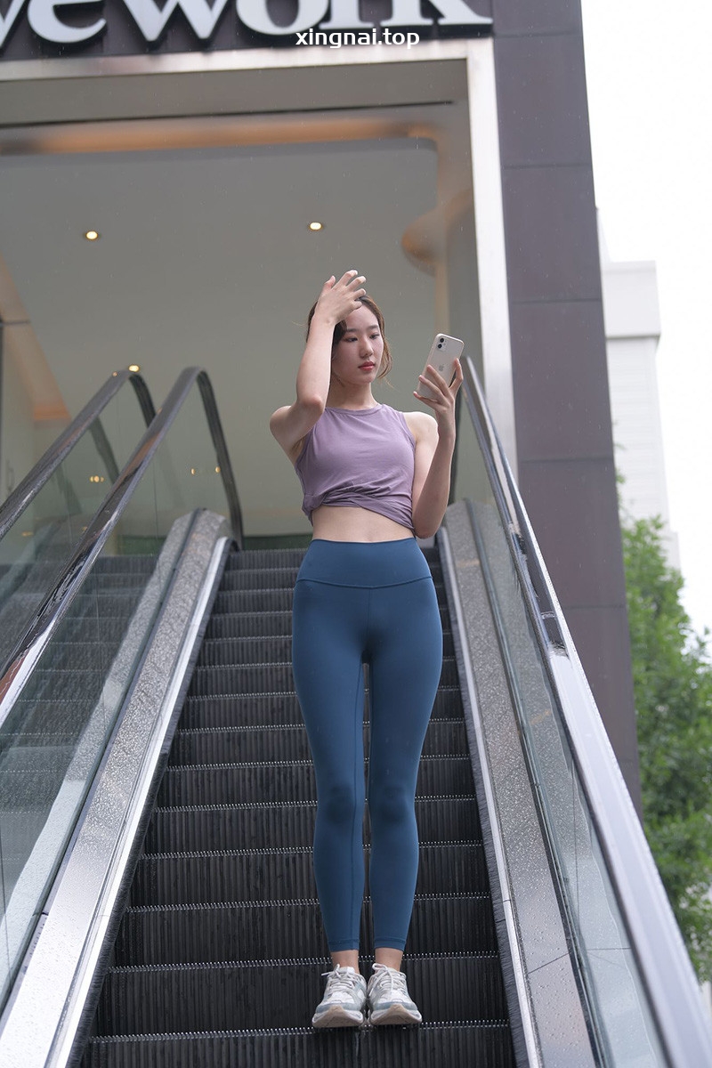 [街拍]831.蓝色瑜伽裤运动系高挑美女[图片/视频/20G]