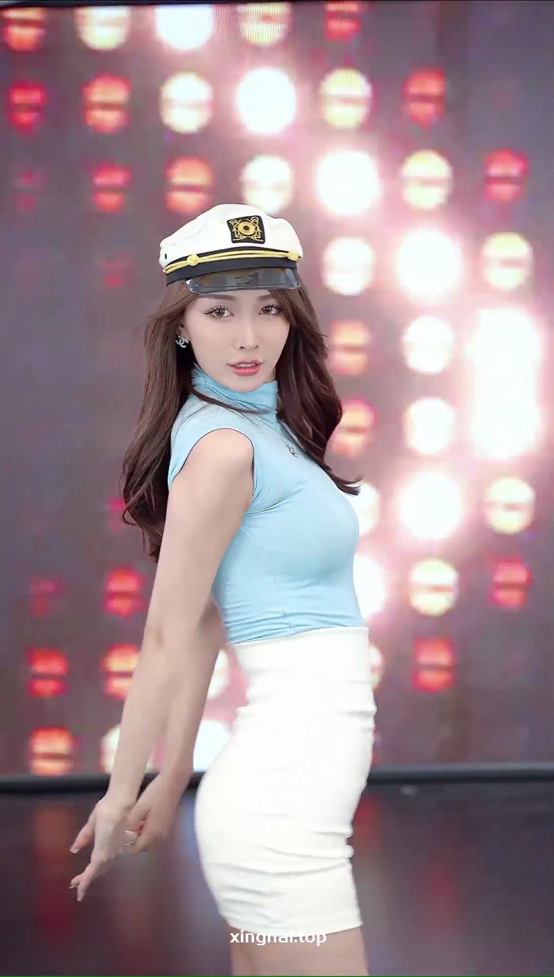 [小姐姐]抖音颜值主播豚豚丰满身材[5v/857.7MB]