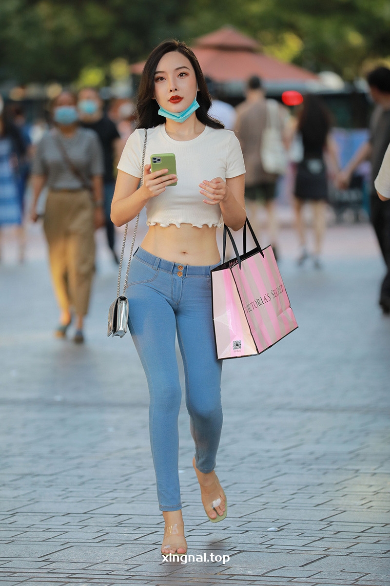 [街拍]V16.这条街最靓的妹[图片/视频/1.71GB]