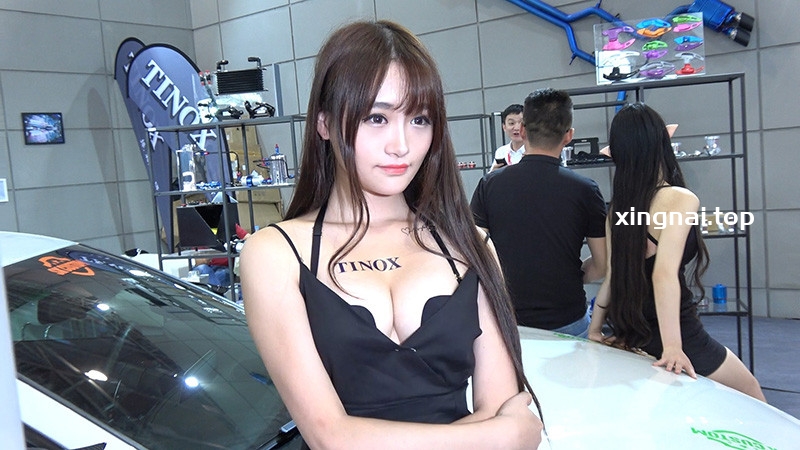 [展会]CAS改装车展TINOX黑丝美胸模特2则