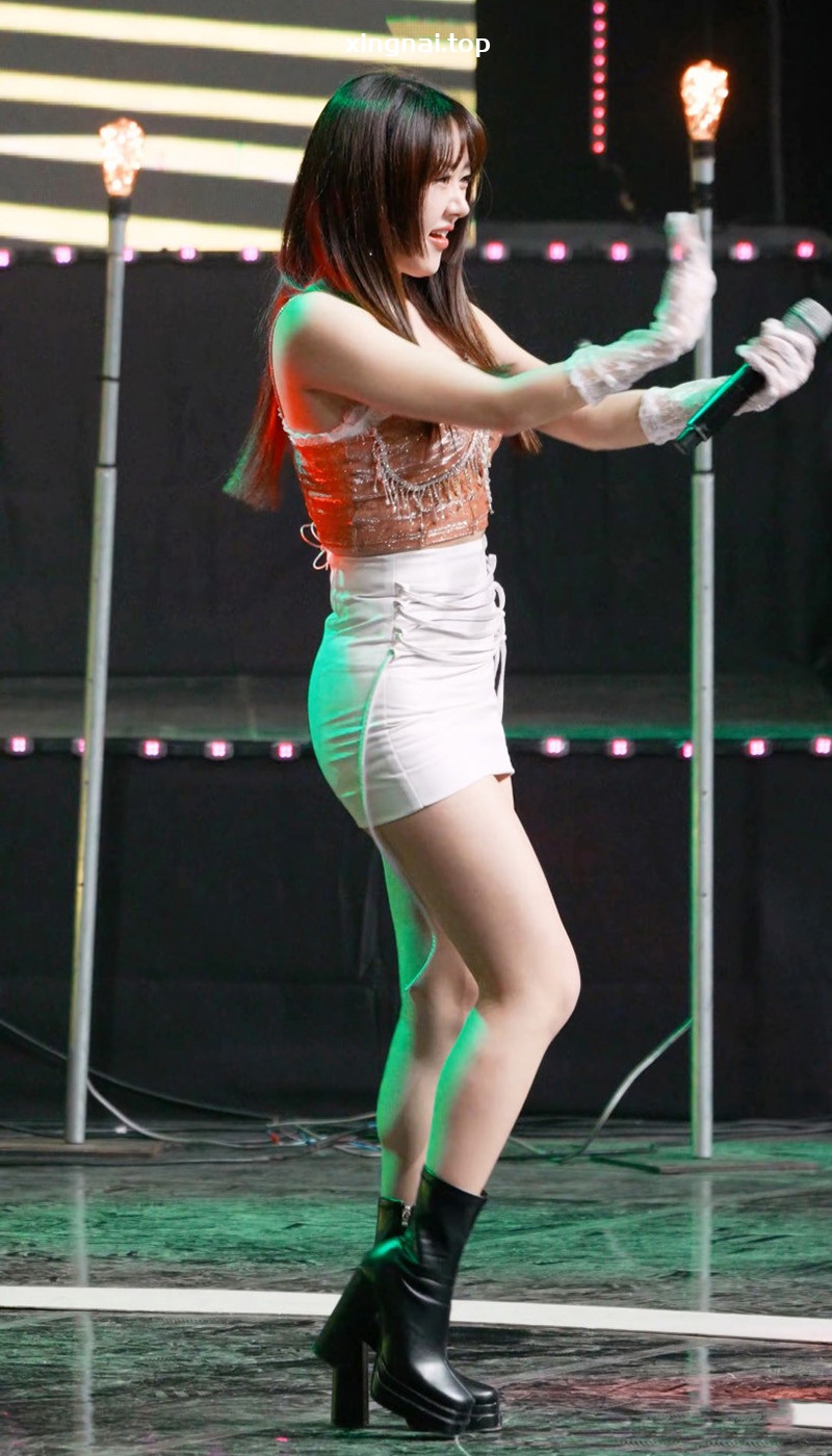 [饭拍]20230510韩国女团MINIMANI现场[4v/1.48 GB]