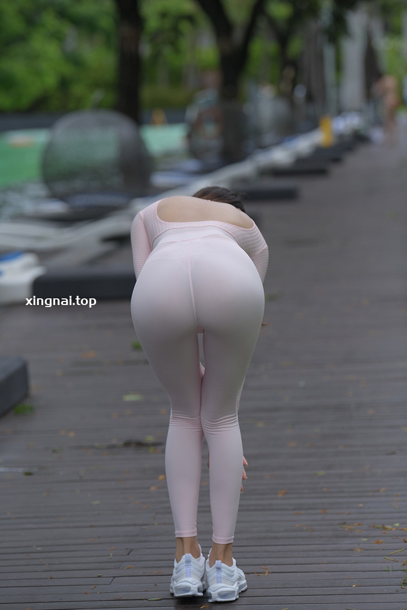 [街拍]354.粉色连体紧身裤[视频/图片/12.75G]