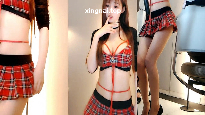 [合集]斗鱼主播何菱土豪定制福利合集[21V/3.2g]