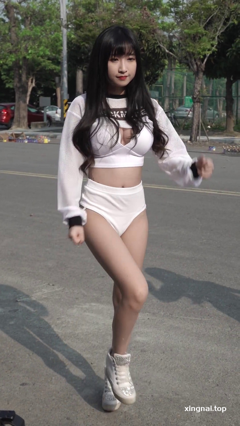 [街拍]街拍Lady’s阿乃舞蹈