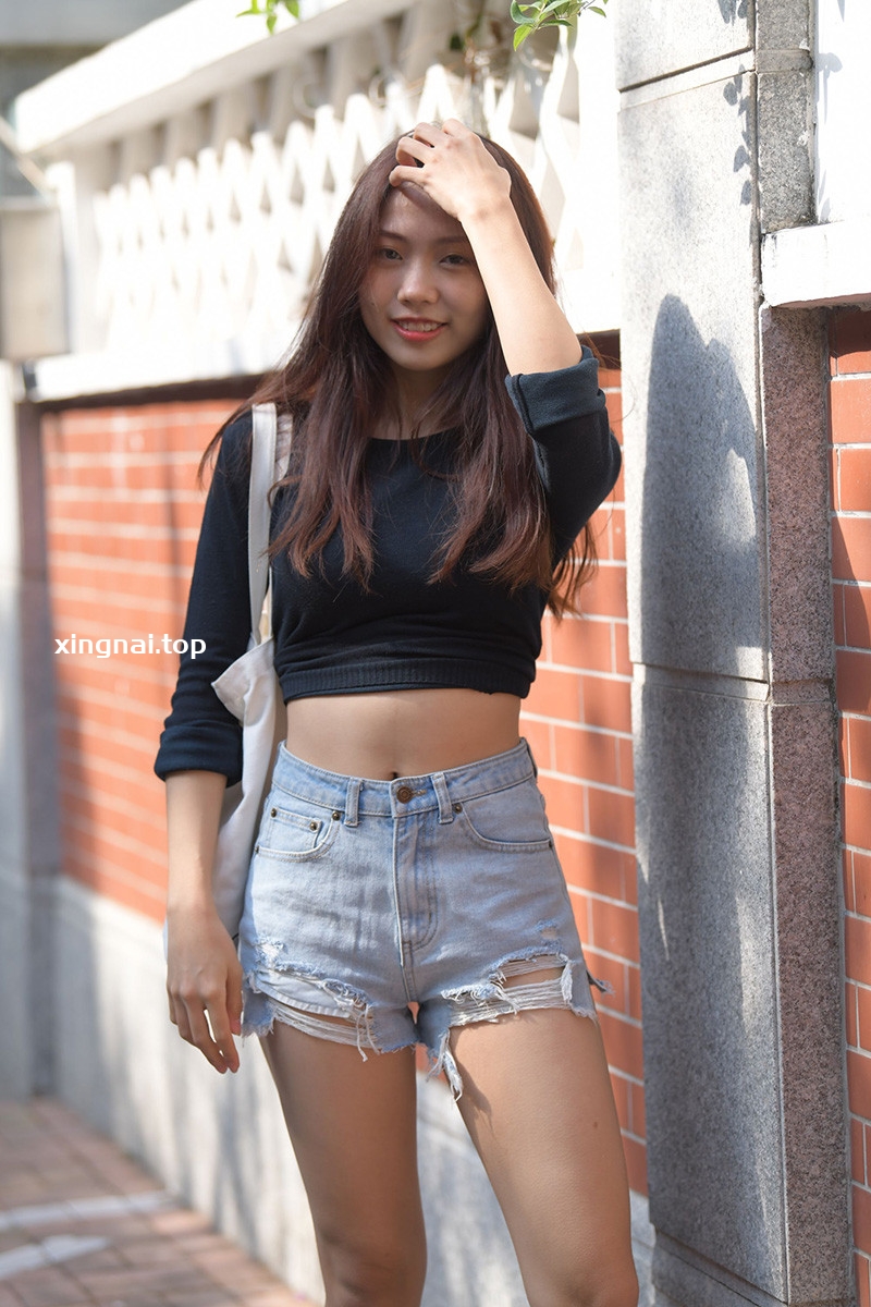 [街拍]502.[红石街拍摄影作品]热裤女孩[图片/视频/4.2G]