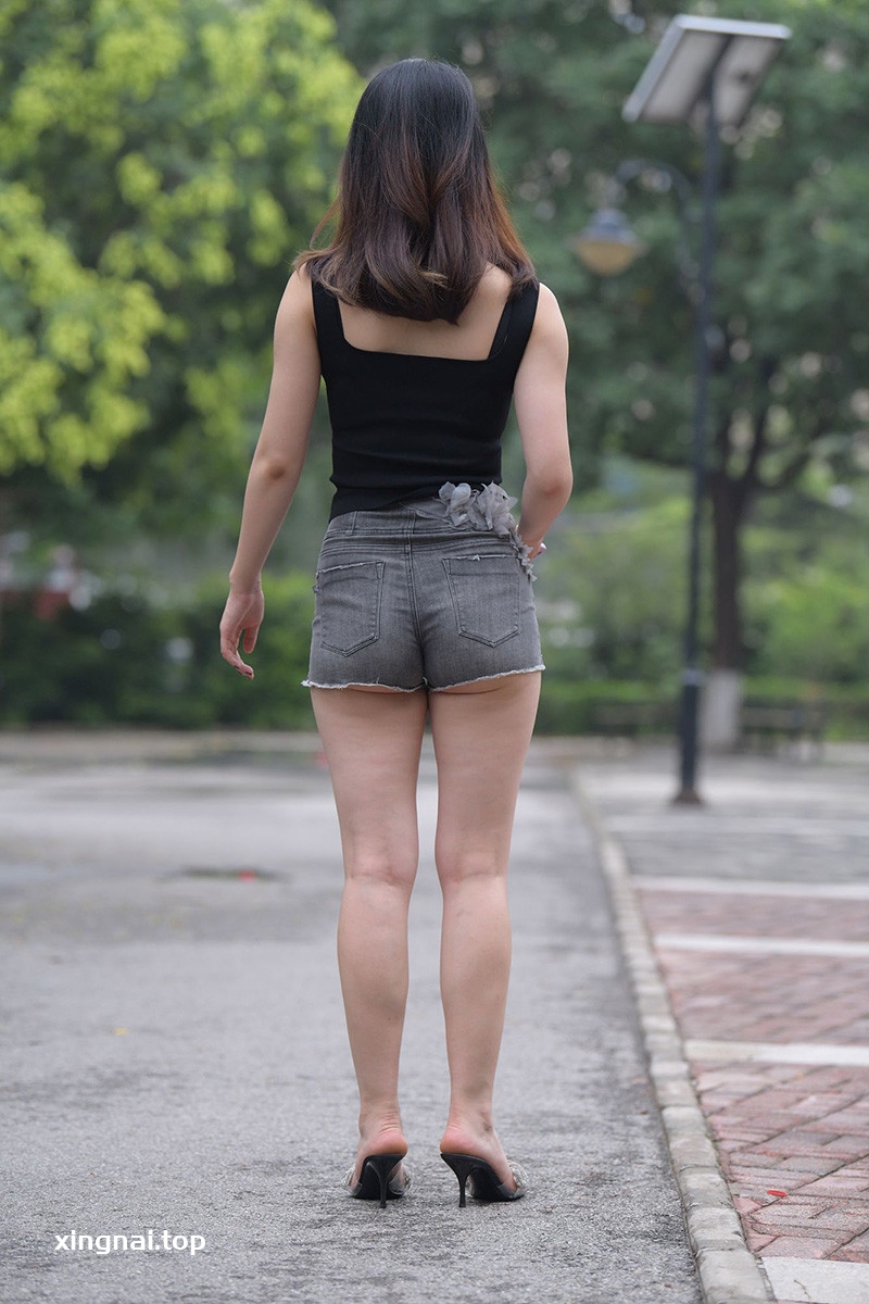 [街拍]821.并没有下雨[图片/视频/11GB]