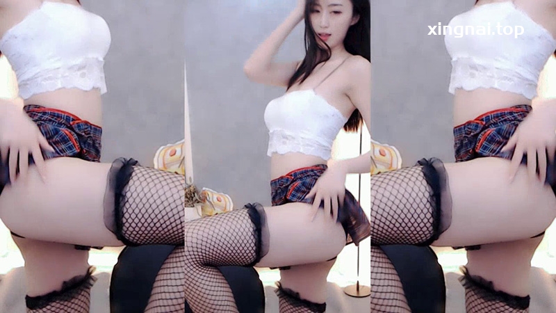 [主播]虎牙盛鸽沐熙格子短裙黑色热舞