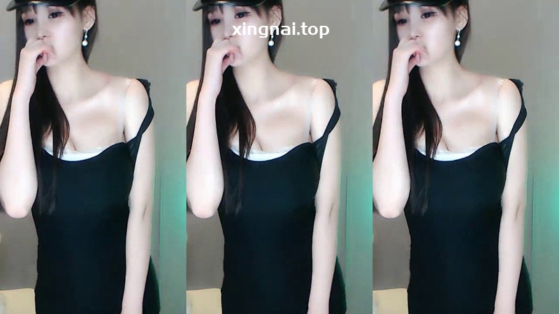 [主播]斗鱼何菱脱包臀丝袜热舞