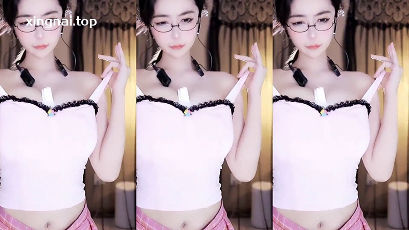 [主播]网易CC139小燃燃JK服抖臀抖胸热舞