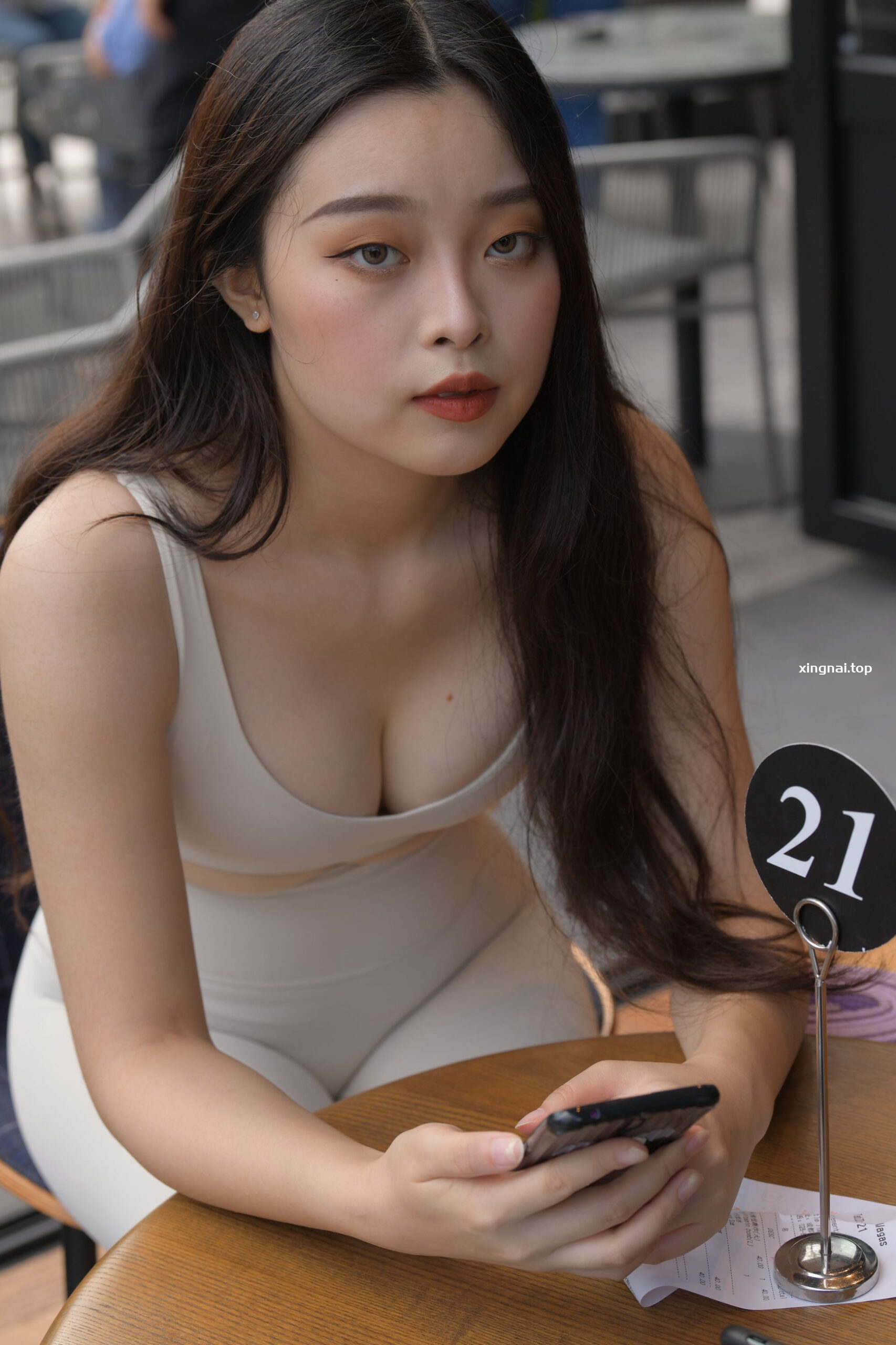 [街拍]447.裸色瑜伽裤美女[图片/视频/21.61GB]