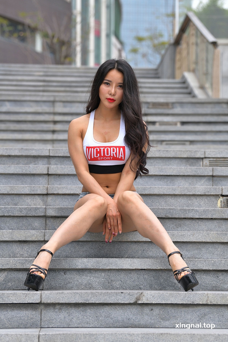 [街拍]45.热裤狂想曲[图片/视频/18.84GB]