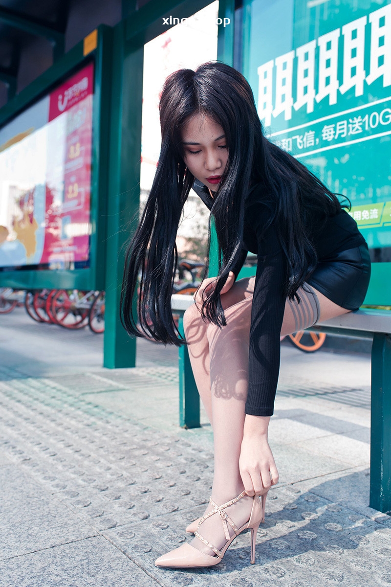[街拍]66.皮短裙高跟美女[图片/视频/2.82GB]