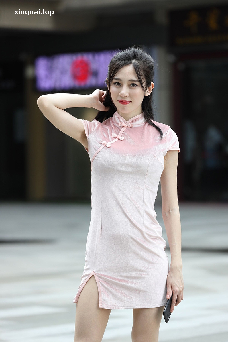 [街拍]F142.极品粉色旗袍肉丝美腿美眉[图片/视频/7.28G]