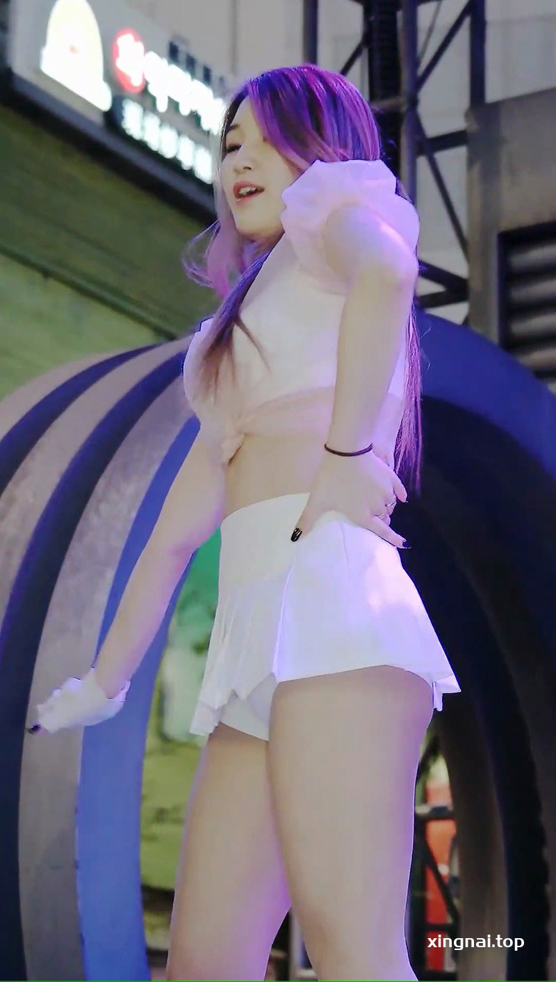 [饭拍]韩国女团BMS (Sooyeon) - Muah_April 东大门表演