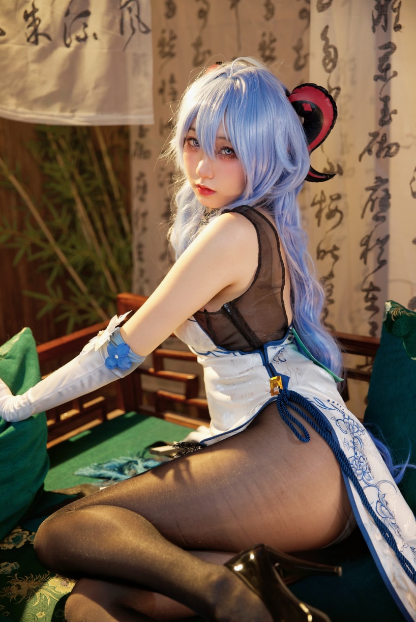 1728187845-dd842ec95a3ad67