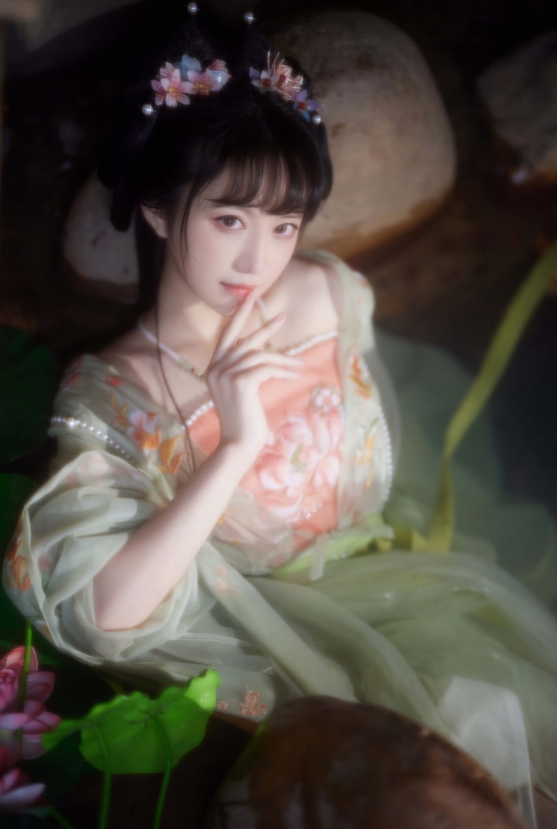 1733811003-31b8b0c74312840-1