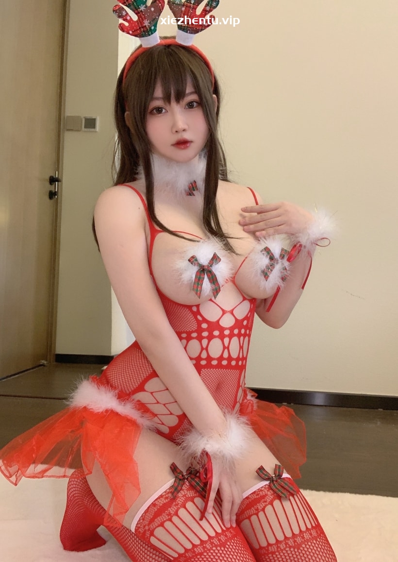 是依酱吖 – 丰满诱人写真作品套图合集【持续更新中】