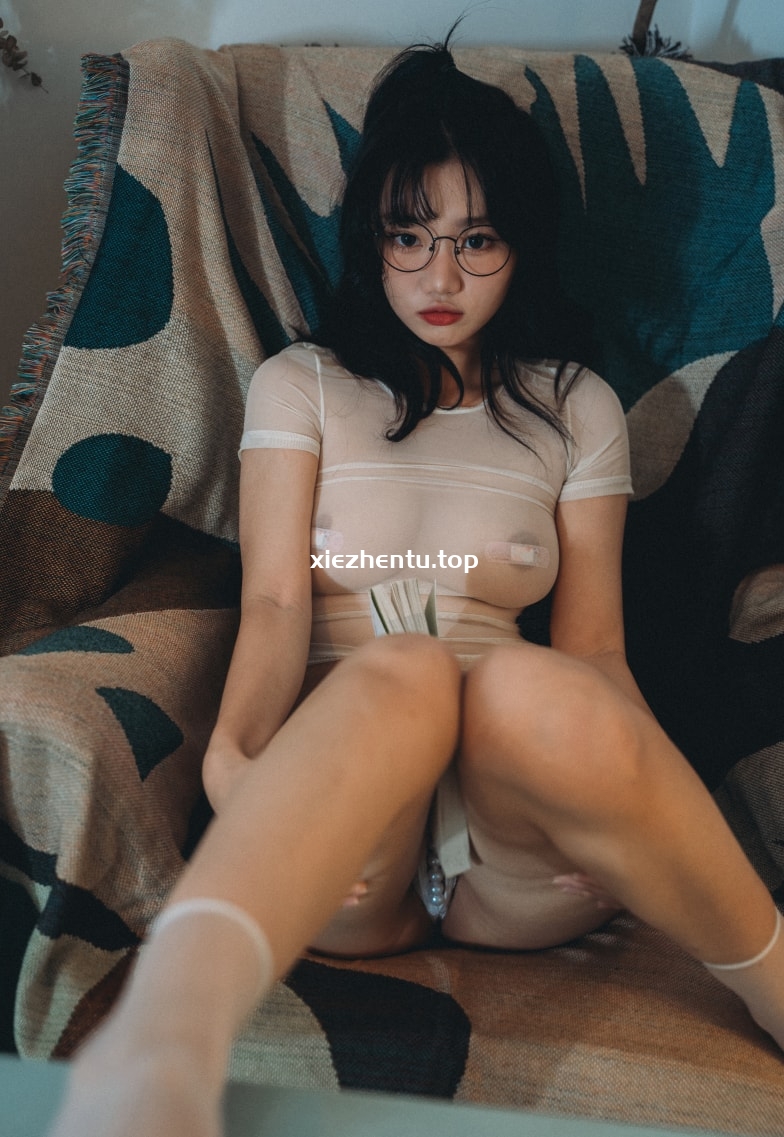 柒柒要乖哦 – 微博cos写真合集【持续更新中】